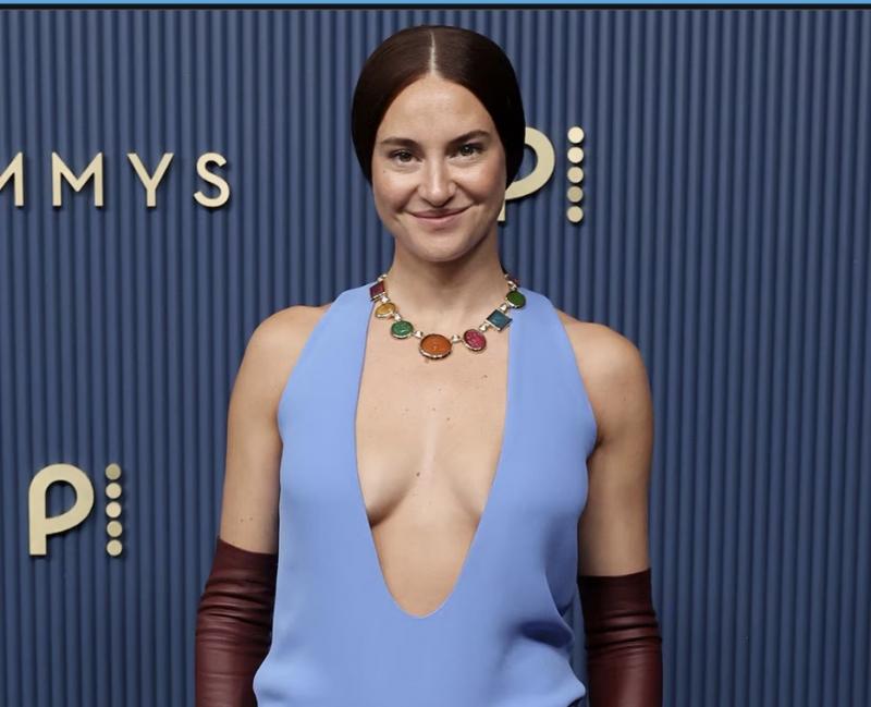 Penampilan Shailene Woodley di Emmy 2026 Dikritik, Stylist Beri Respons