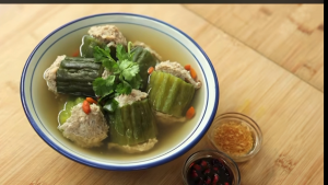 Resep Sup Pare Isi Ayam dan Udang, Kuah Gurih Segar