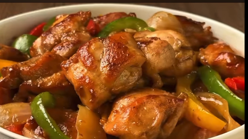  Ayam Goreng Lada Benggala, Perpaduan Gurih dan Sayuran Berwarna